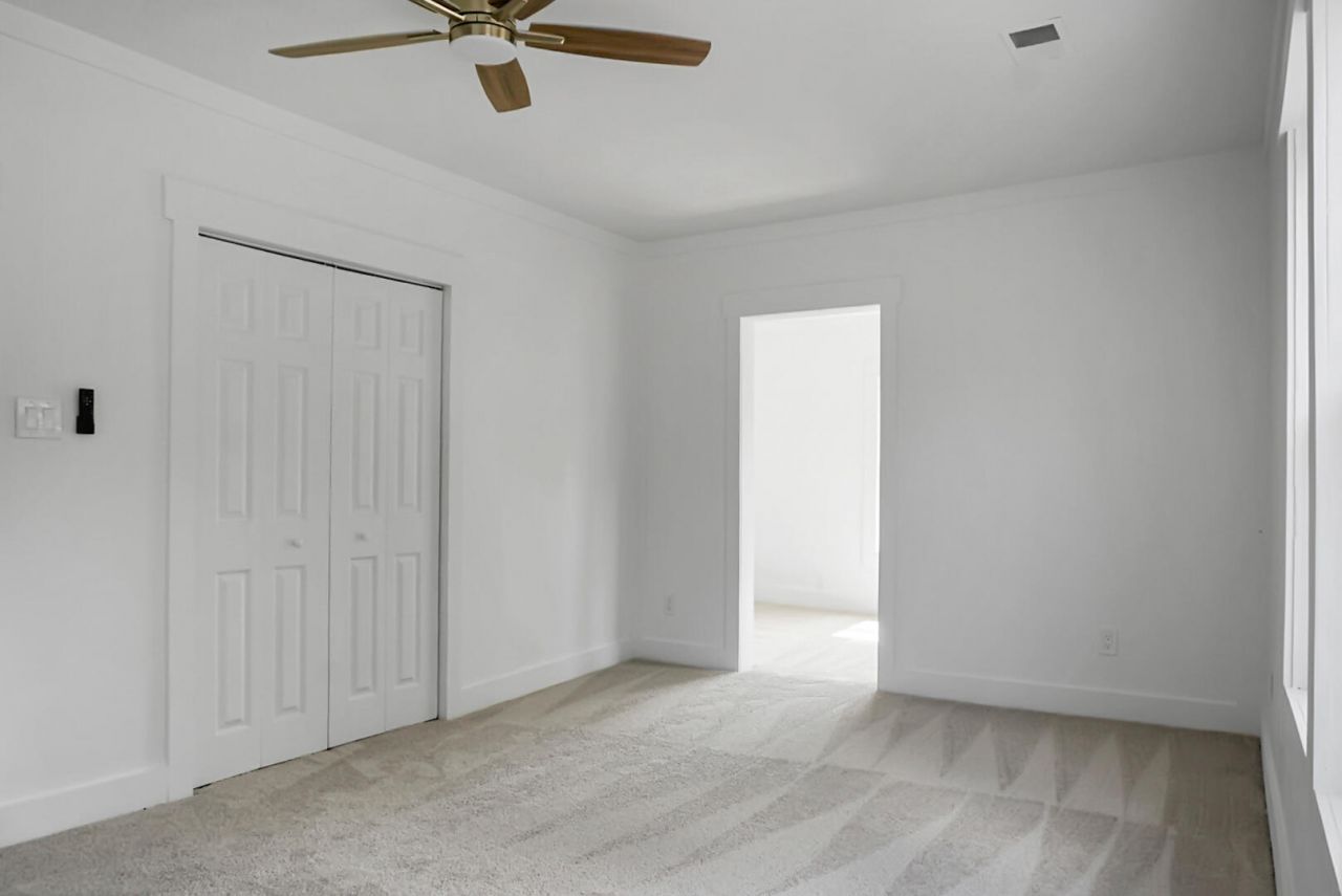 402 Sears Street Photo 39