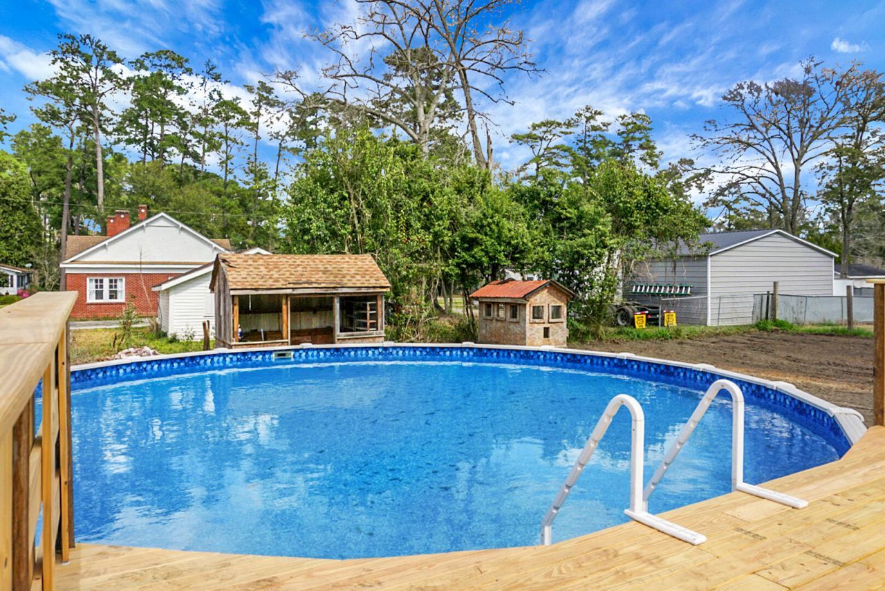 402 Sears Street Photo 49