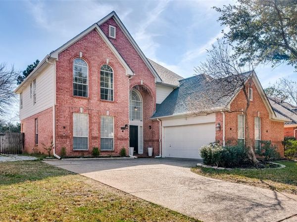 2106 Hunter Place Lane , Arlington, TX 76006
