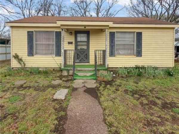 1507 E Tennie Street , Gainesville, TX 76240