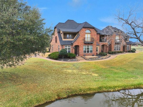2200 Herons Nest Drive, Granbury, TX 76048