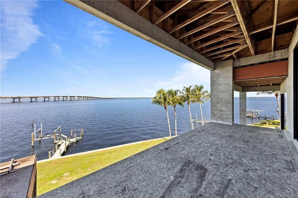 1211 Caloosa Pt , Fort Myers, FL 33901 Photo