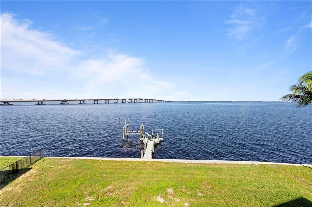 1211 Caloosa Pt , Fort Myers, FL 33901 Photo