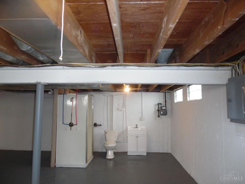 751 Springvale Drive, Hamilton, OH 45913 Photo 20