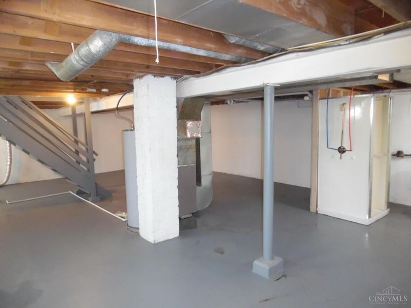 751 Springvale Drive, Hamilton, OH 45913 Photo 22