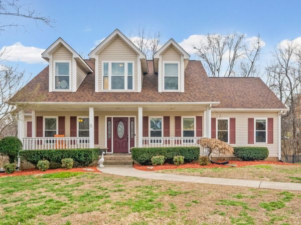 546 Christel Springs Dr, Clarksville, TN 37043