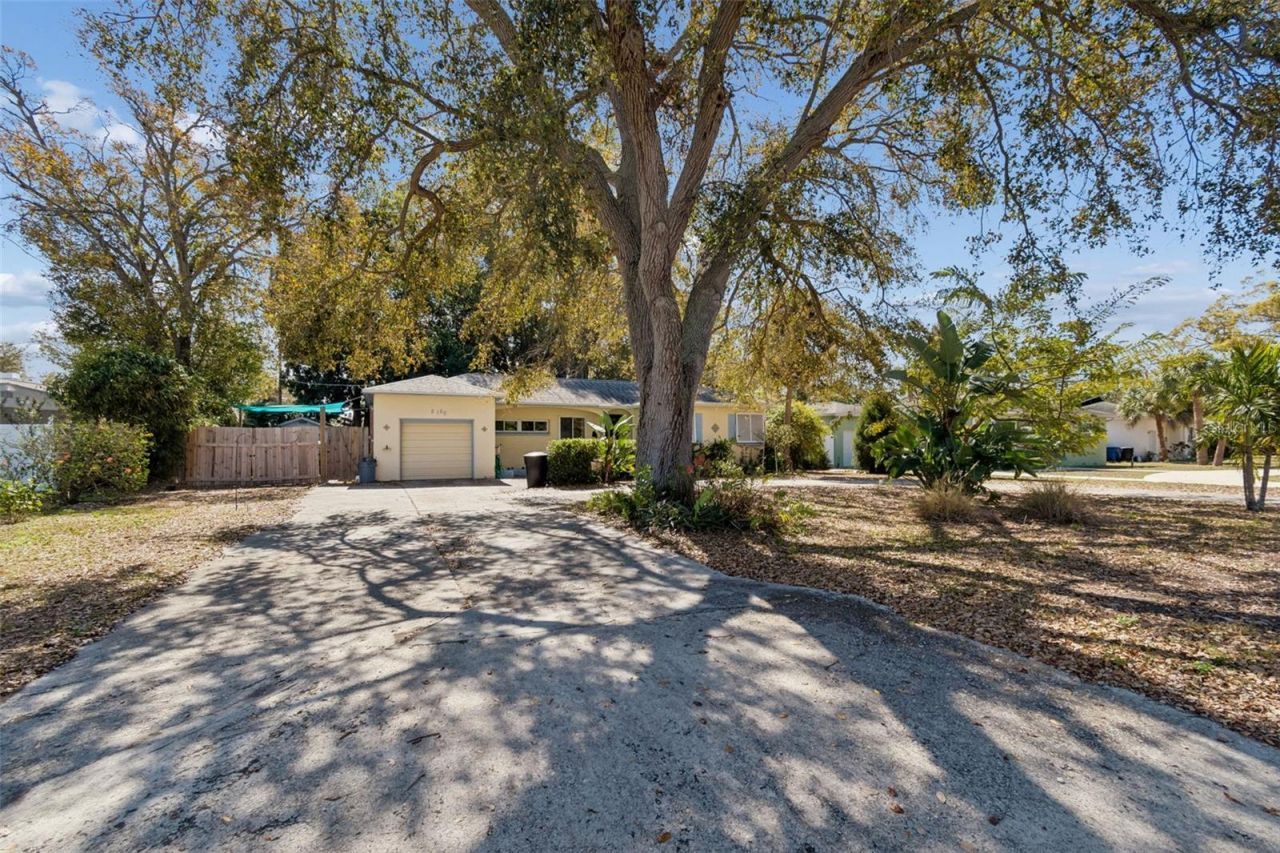 2120 Coronada Way S, Saint Petersburg, FL 33712 Photo