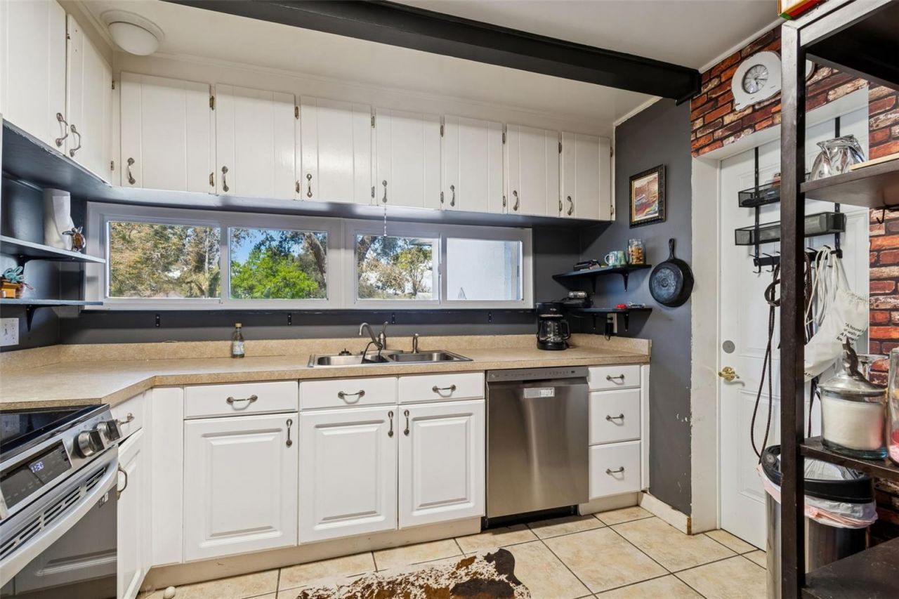 2120 Coronada Way S, Saint Petersburg, FL 33712 Photo