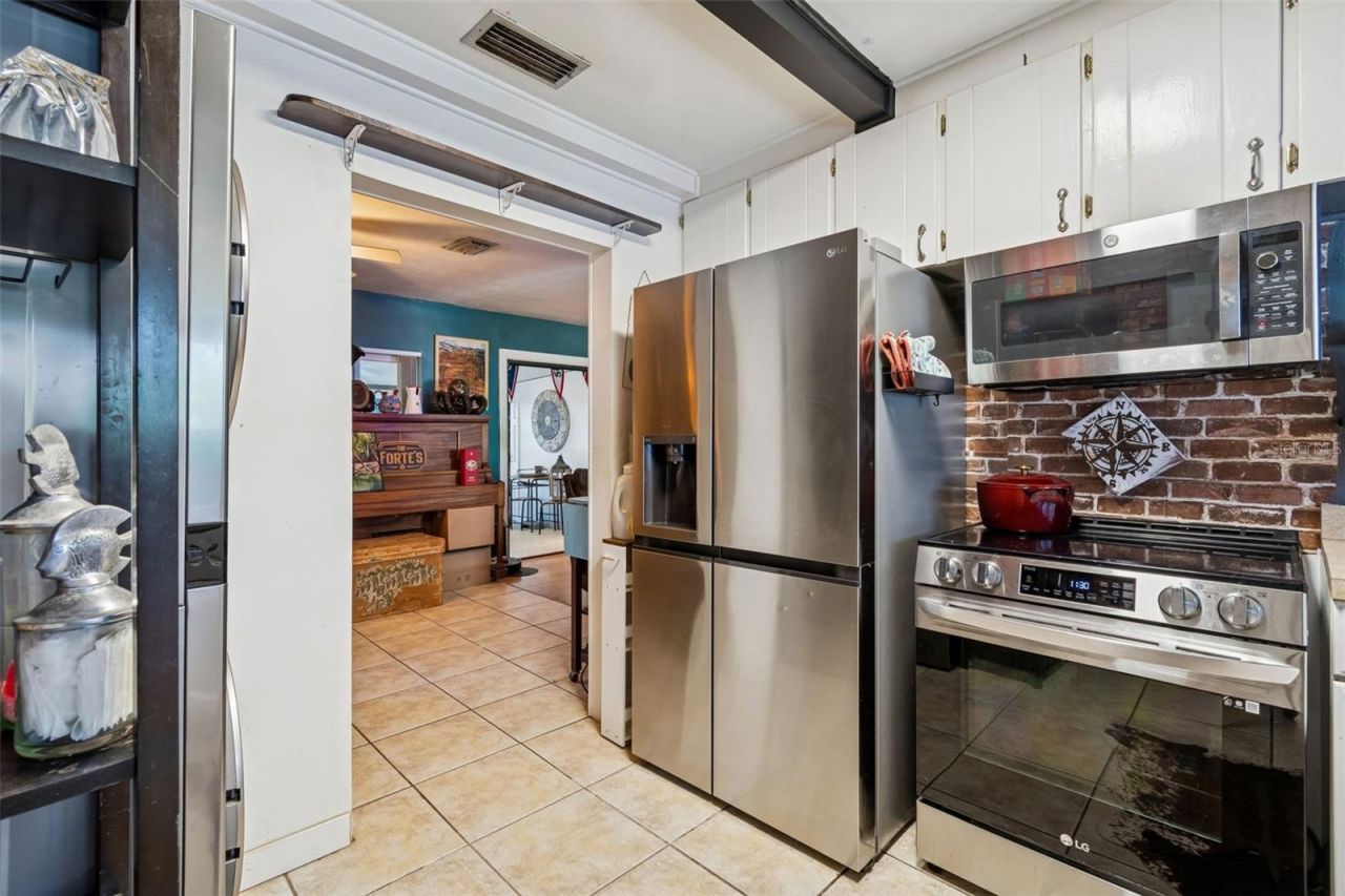 2120 Coronada Way S, Saint Petersburg, FL 33712 Photo