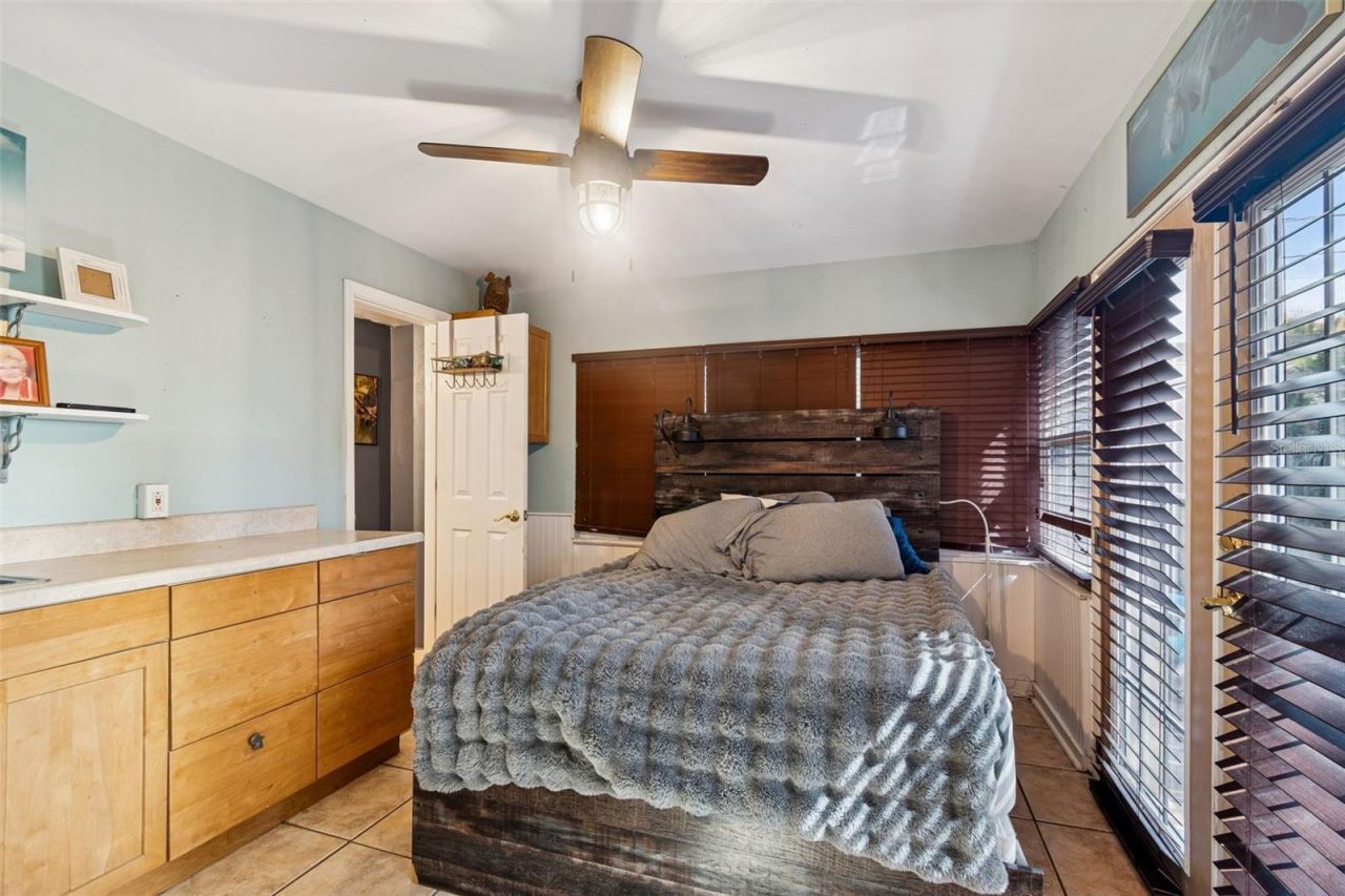 2120 Coronada Way S, Saint Petersburg, FL 33712 Photo