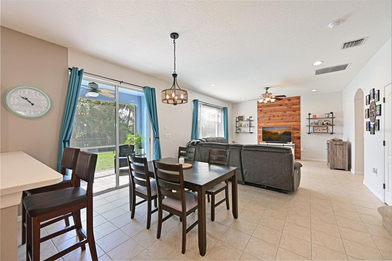 8852 Founders Circle, Palmetto, FL 34221 Photo