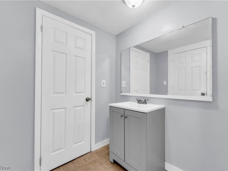 4611 W 41st Street, Cleveland, OH 44109 Photo 11