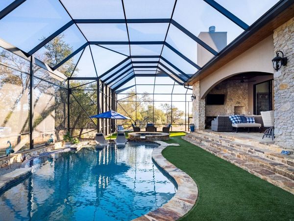 435 Gardenia DR, Wimberley, TX 78676