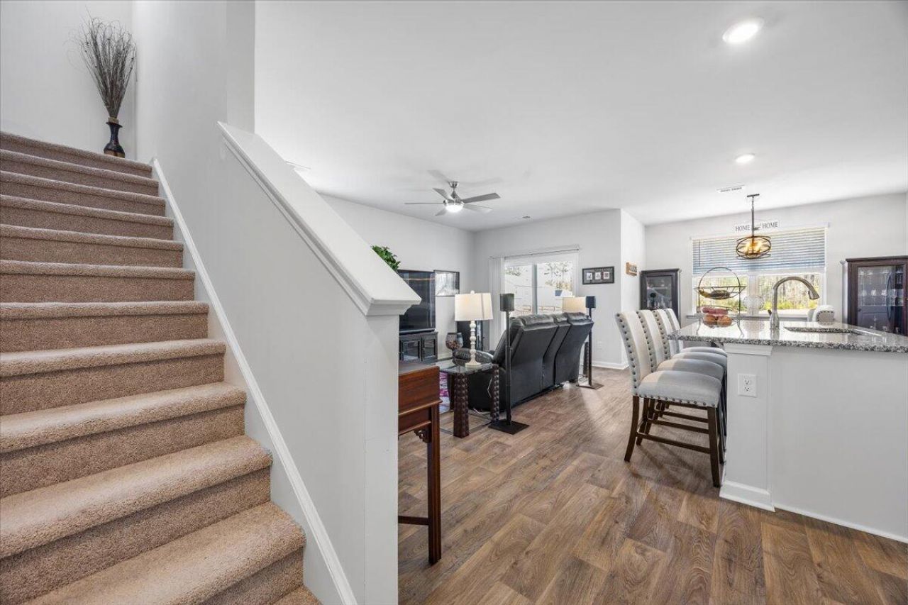 422 Cedarview Road Photo 10