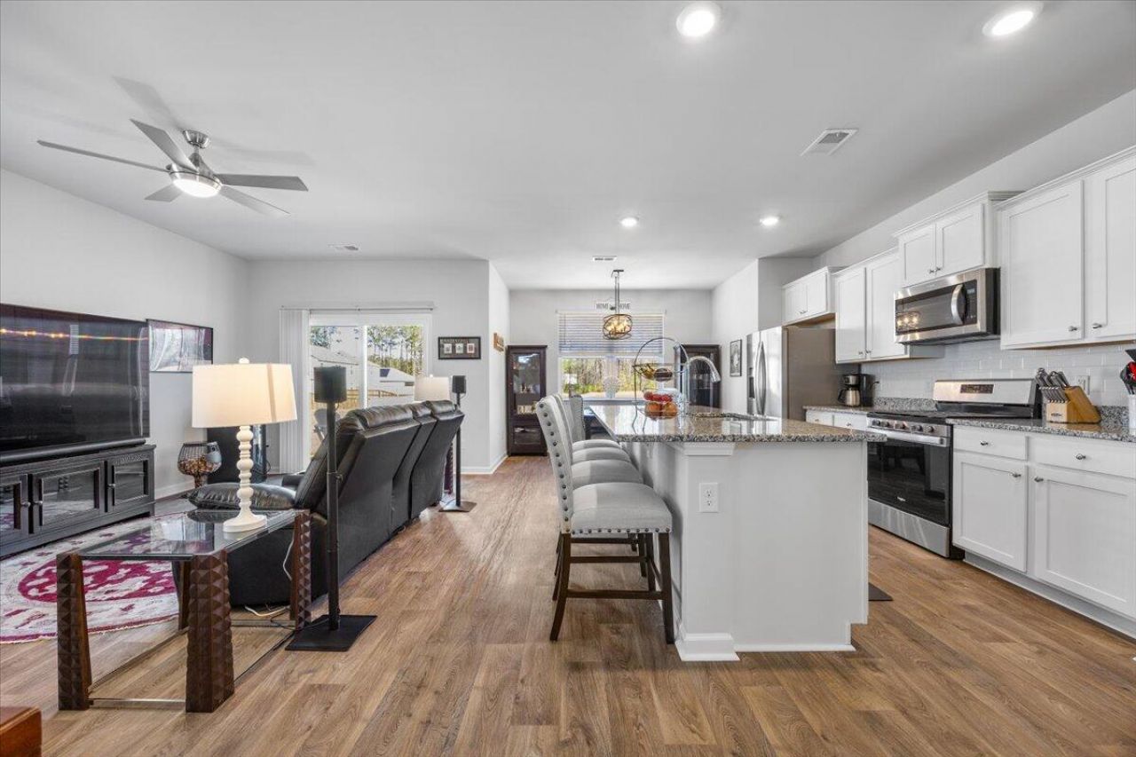 422 Cedarview Road Photo 11