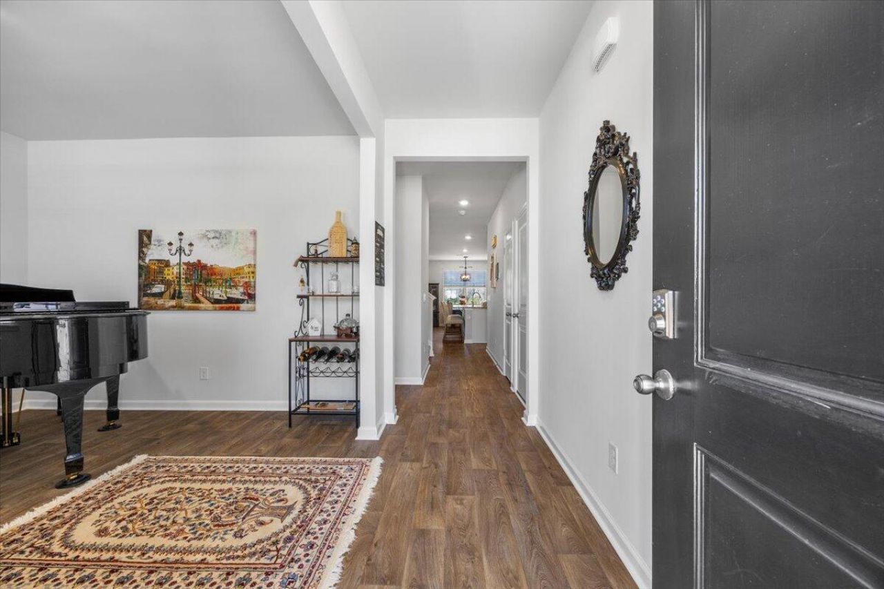 422 Cedarview Road Photo 7