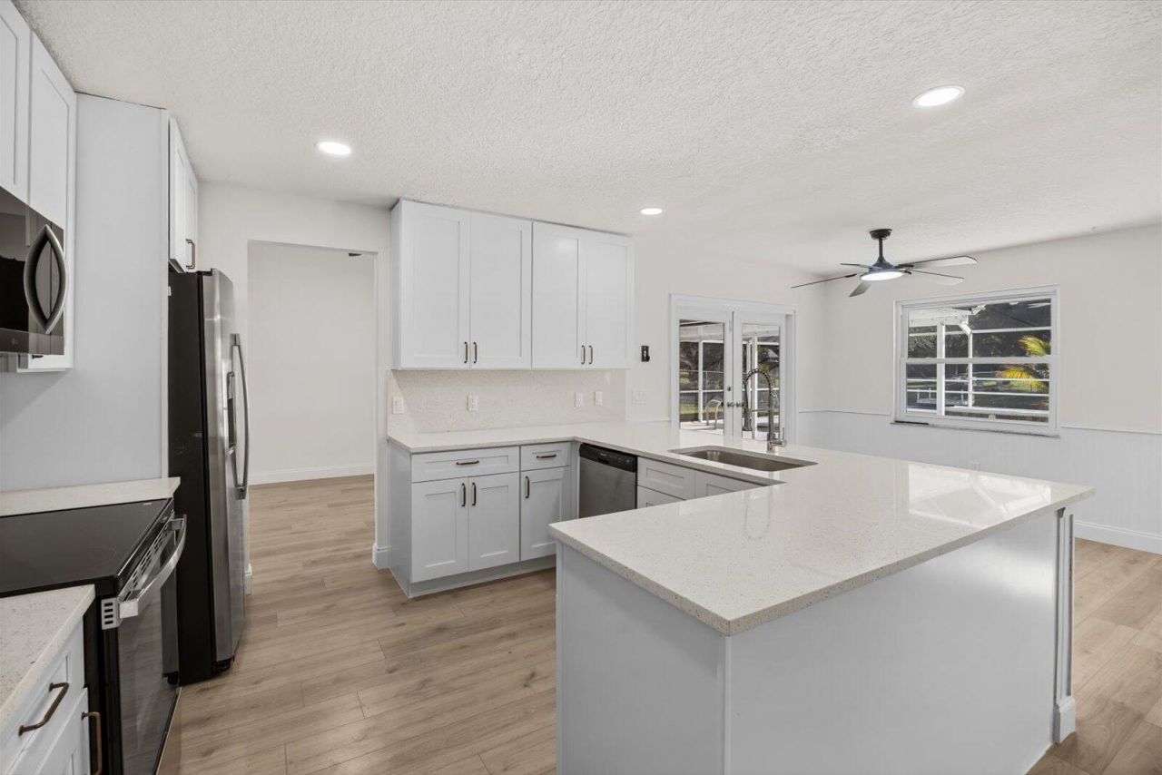 218 Las Palmas Street, Royal Palm Beach, FL 33411 Photo