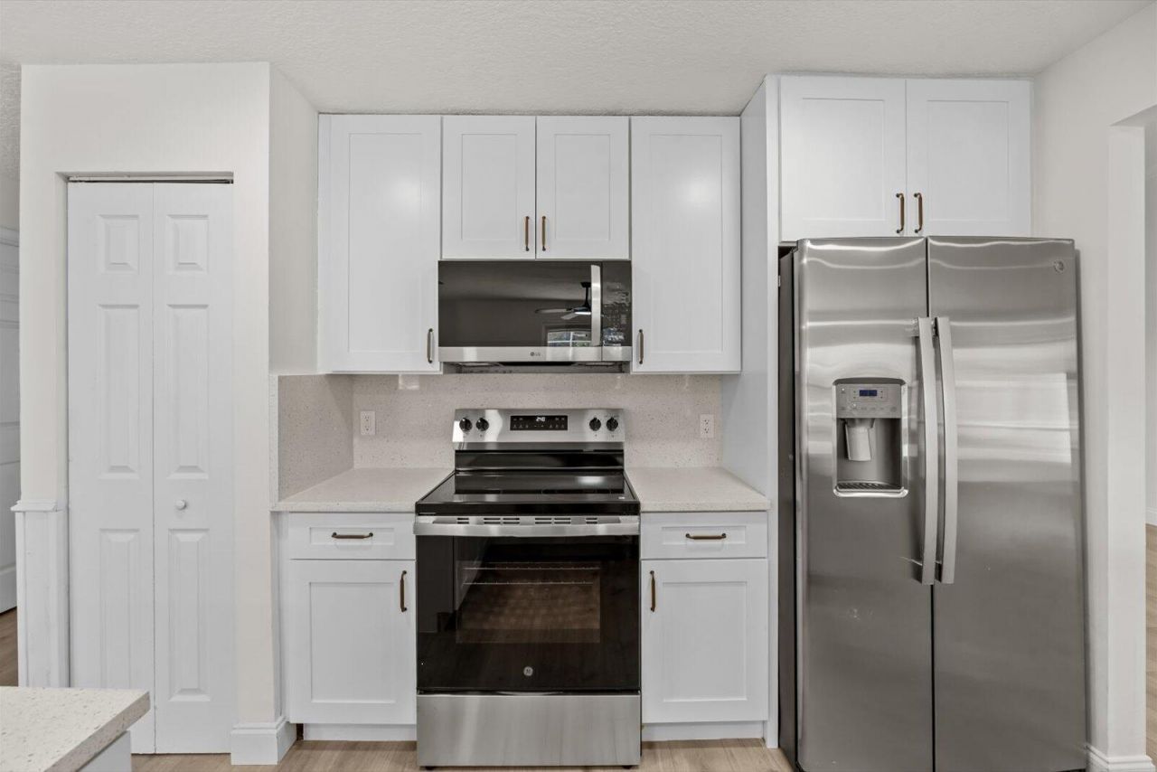 218 Las Palmas Street, Royal Palm Beach, FL 33411 Photo