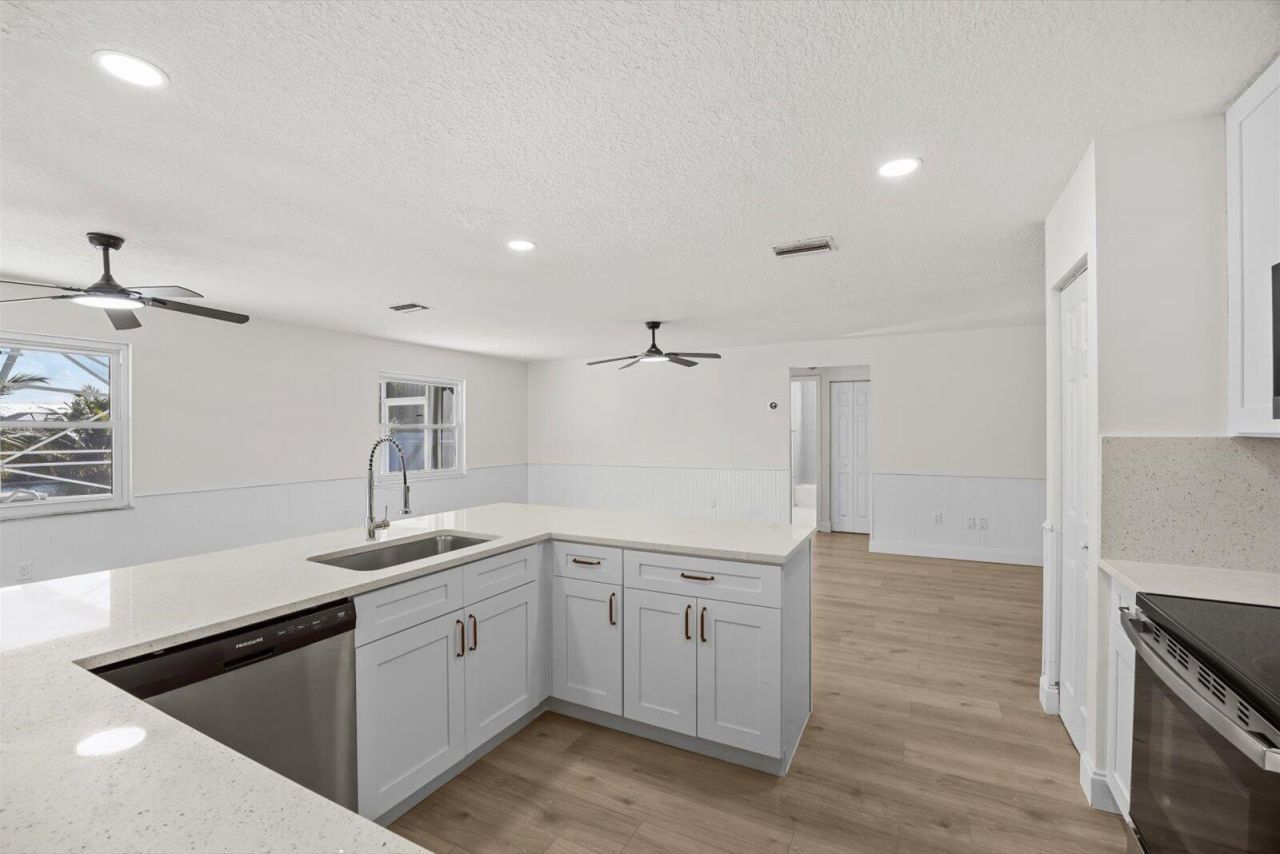 218 Las Palmas Street, Royal Palm Beach, FL 33411 Photo