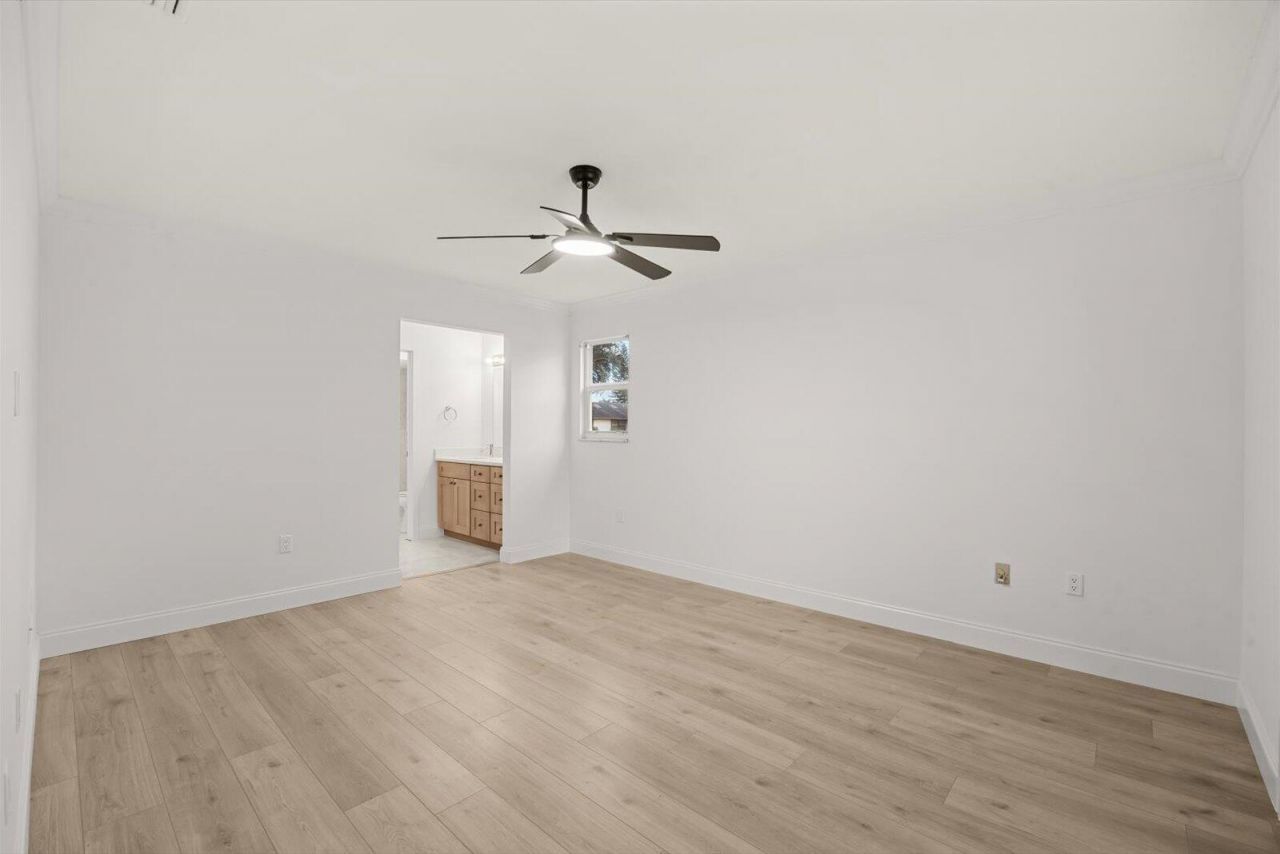 218 Las Palmas Street, Royal Palm Beach, FL 33411 Photo