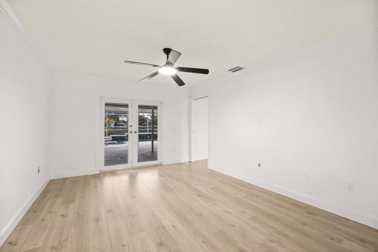 218 Las Palmas Street, Royal Palm Beach, FL 33411 Photo