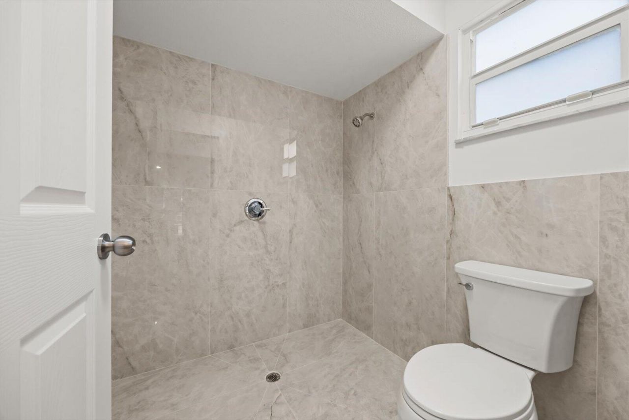 218 Las Palmas Street, Royal Palm Beach, FL 33411 Photo