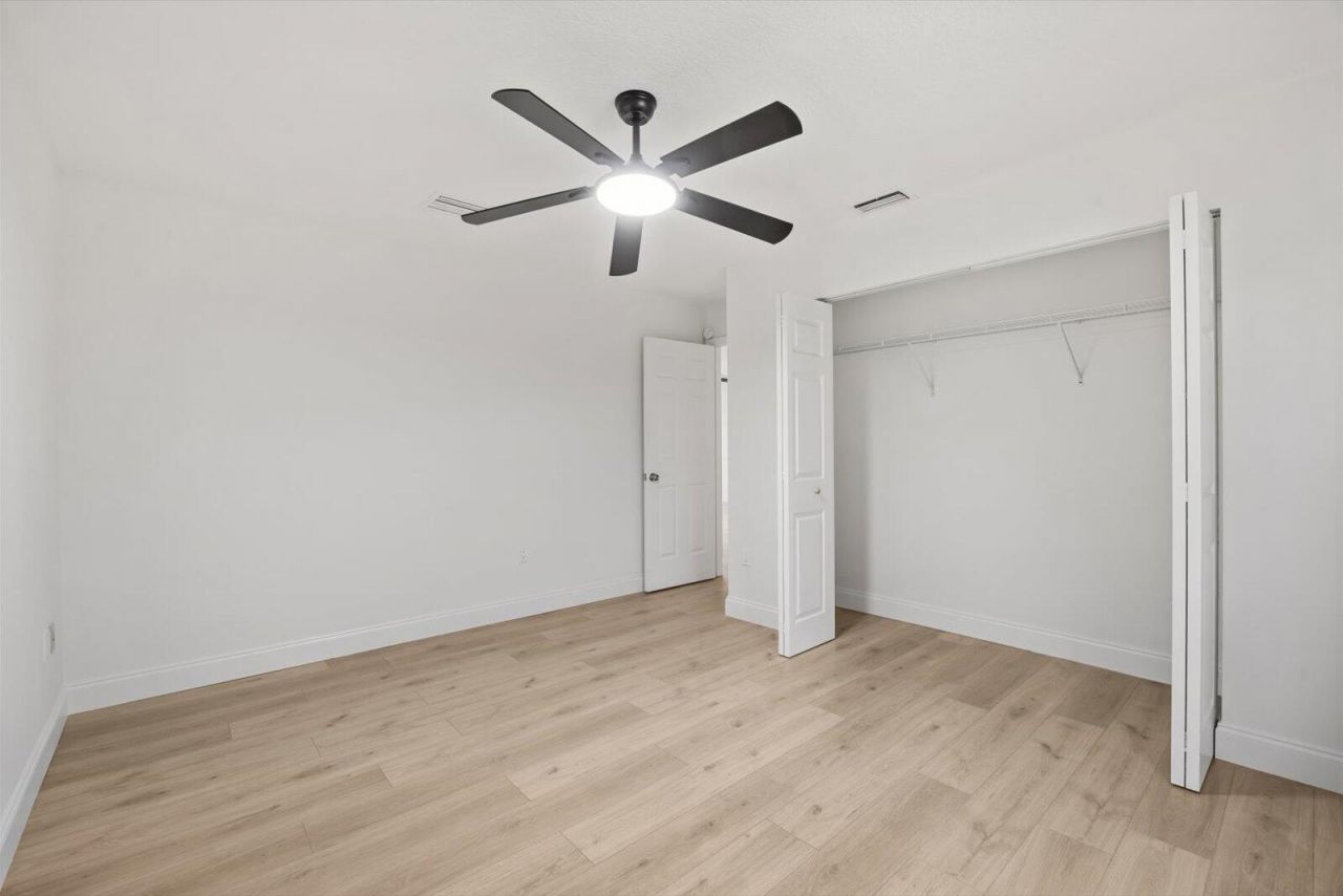 218 Las Palmas Street, Royal Palm Beach, FL 33411 Photo