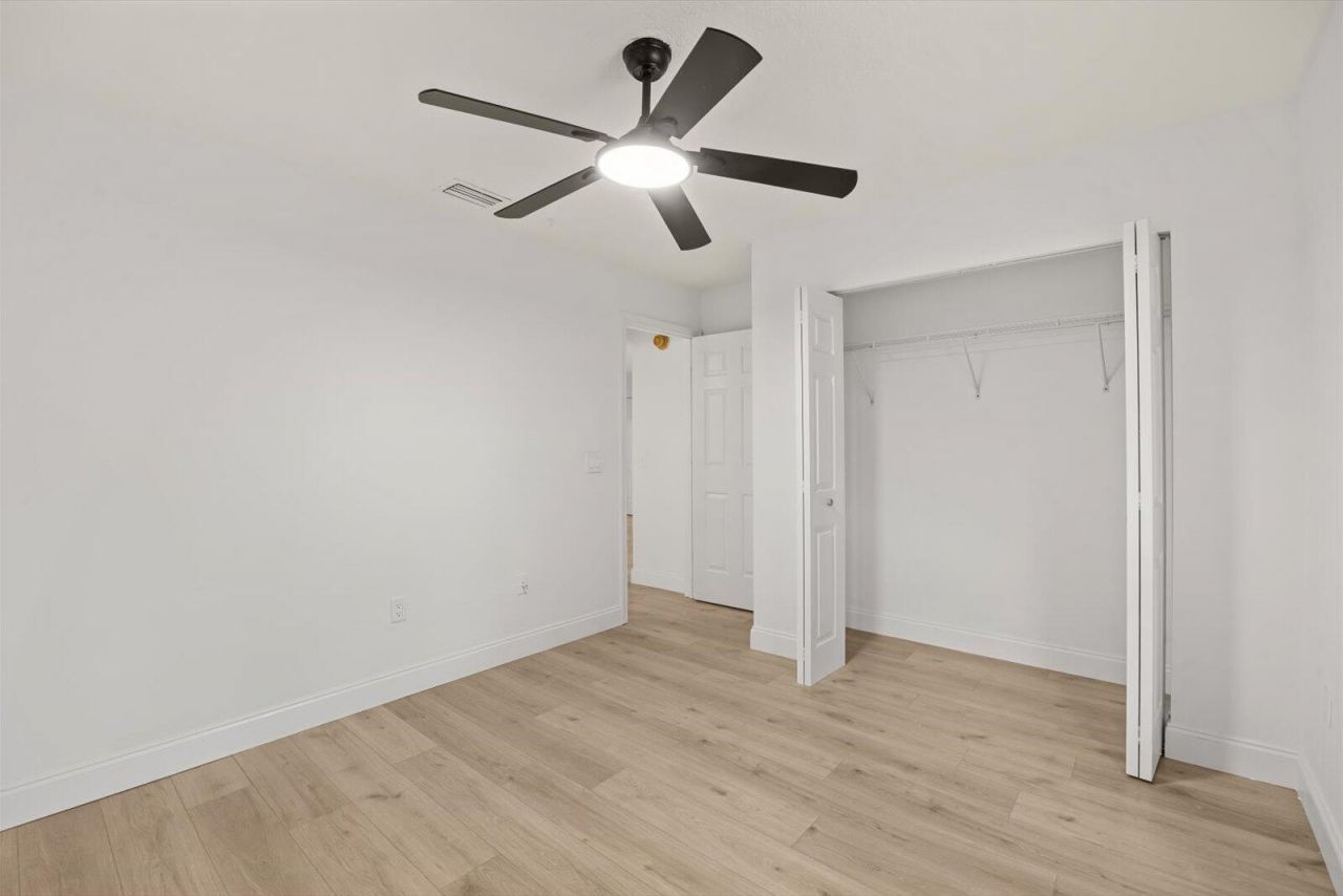 218 Las Palmas Street, Royal Palm Beach, FL 33411 Photo