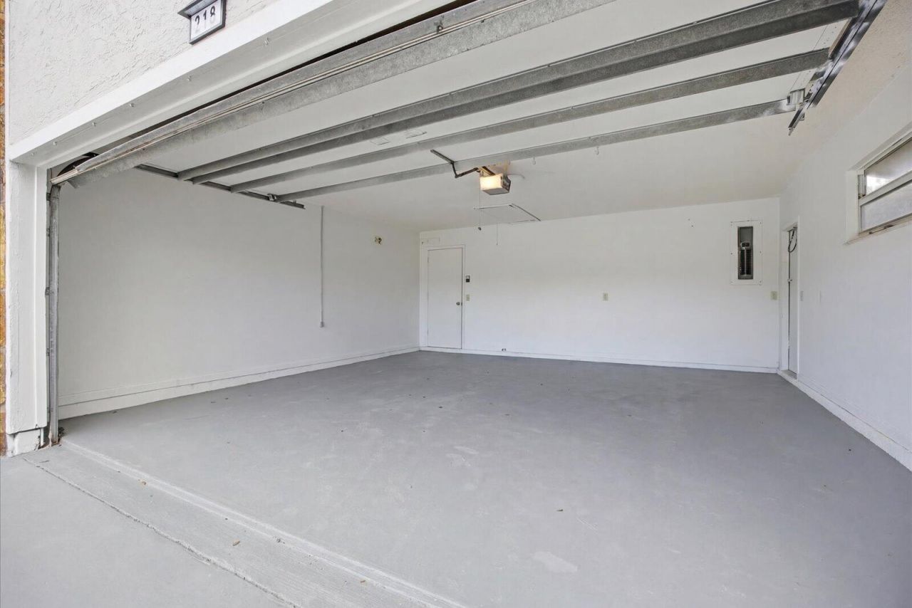 218 Las Palmas Street, Royal Palm Beach, FL 33411 Photo