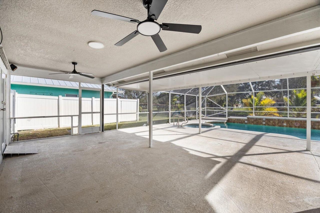 218 Las Palmas Street, Royal Palm Beach, FL 33411 Photo