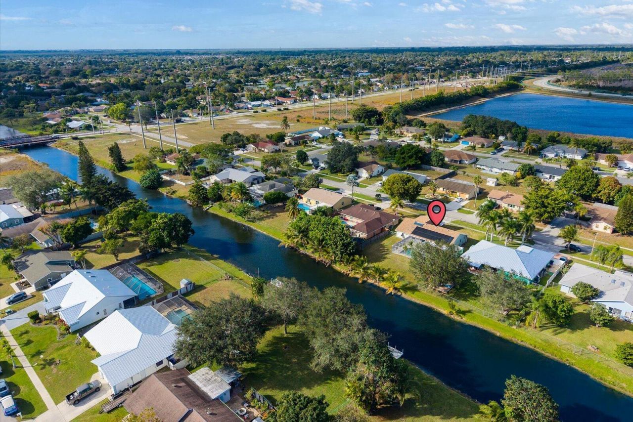 218 Las Palmas Street, Royal Palm Beach, FL 33411 Photo