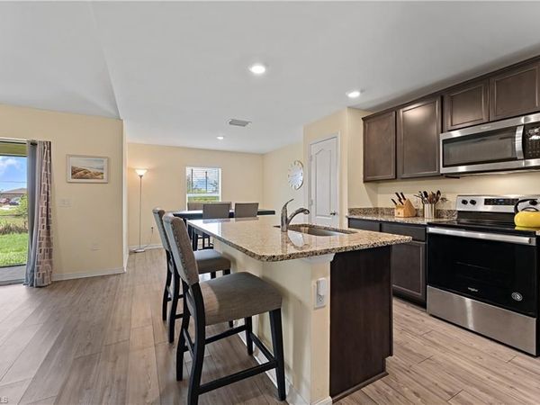 250 Lisette ST, FORT MYERS, FL 33913