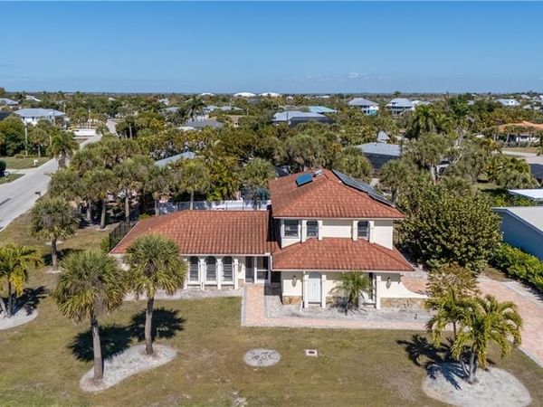 3730 Agate CT , SANIBEL, FL 33957