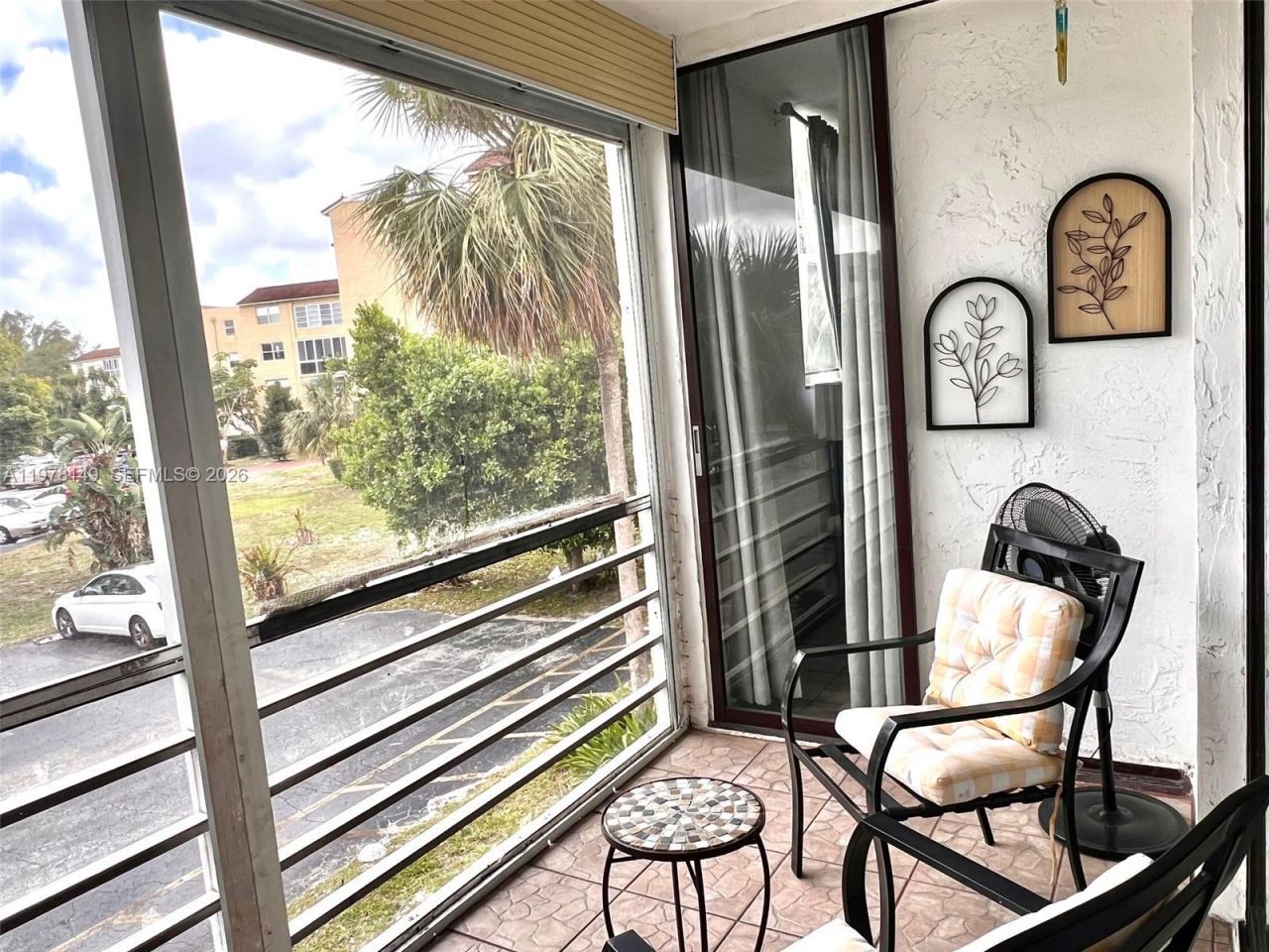 2811 Somerset Dr, Unit 211, Lauderdale Lakes, FL 33311 Photo