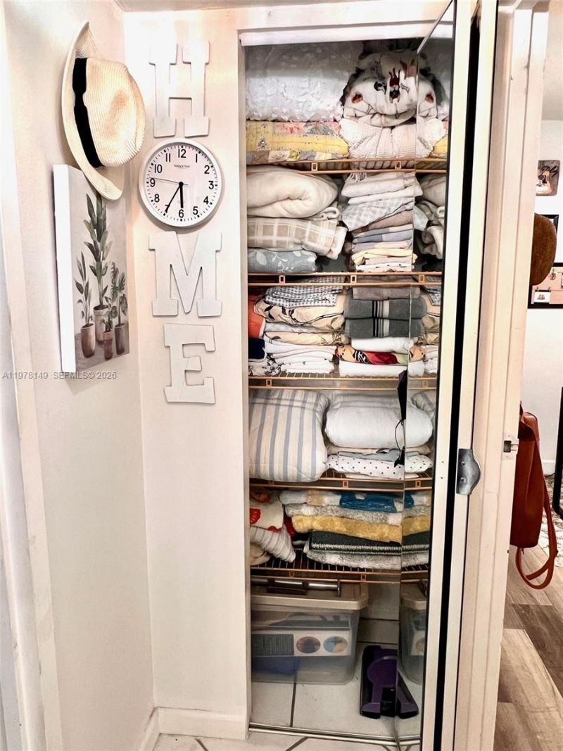 2811 Somerset Dr, Unit 211, Lauderdale Lakes, FL 33311 Photo