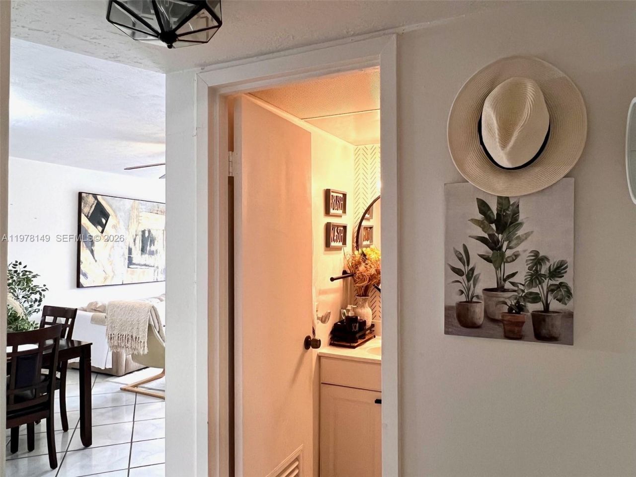 2811 Somerset Dr, Unit 211, Lauderdale Lakes, FL 33311 Photo