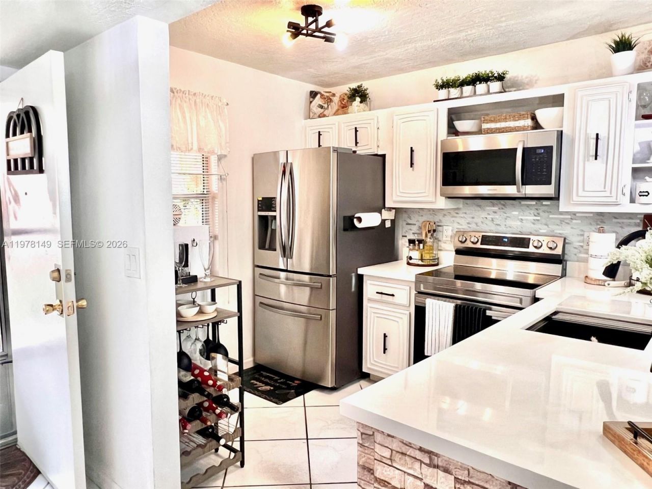 2811 Somerset Dr, Unit 211, Lauderdale Lakes, FL 33311 Photo