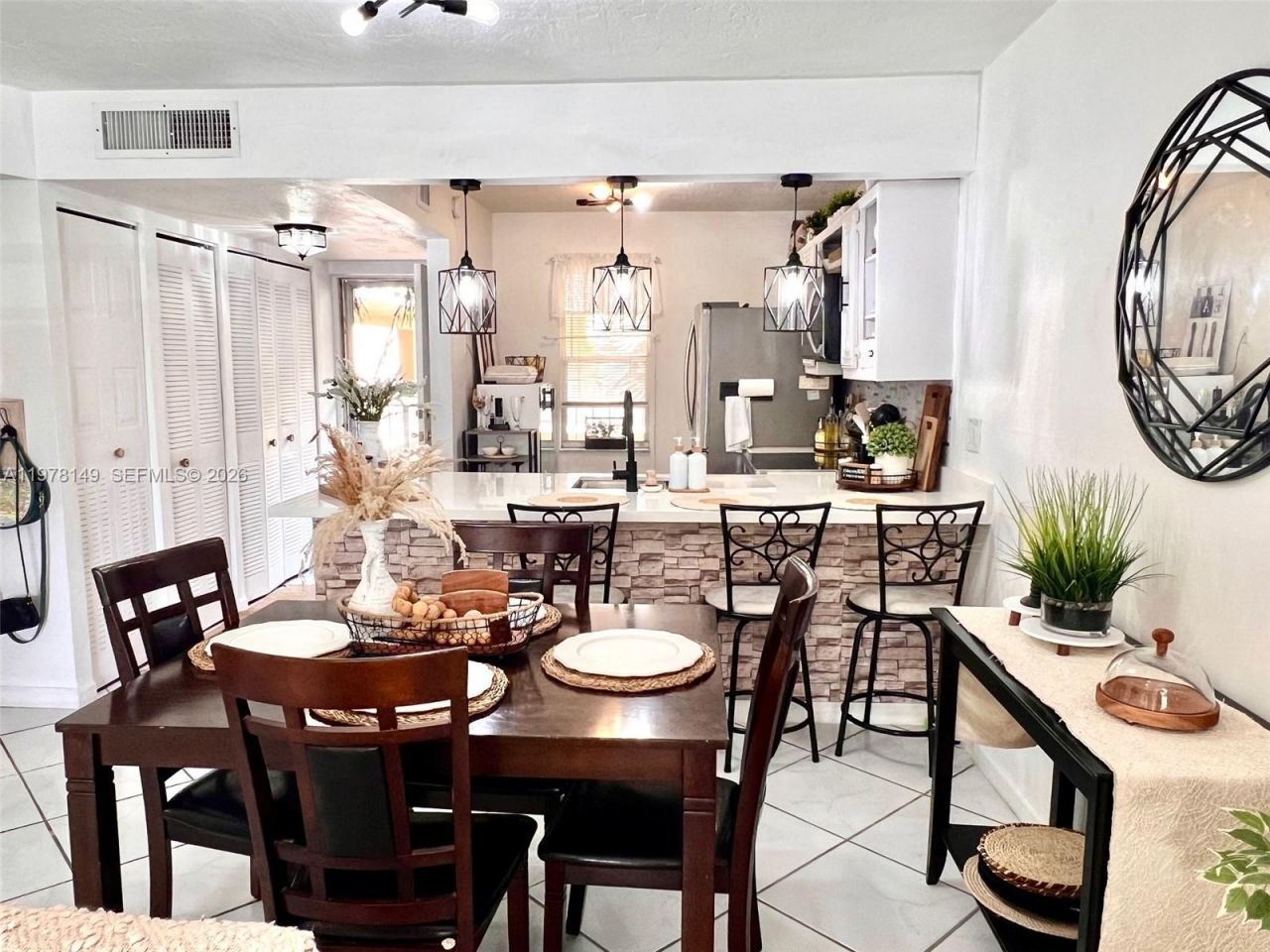 2811 Somerset Dr, Unit 211, Lauderdale Lakes, FL 33311 Photo