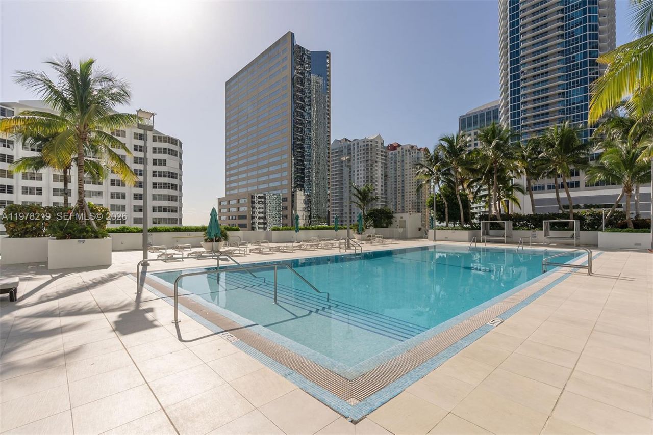 951 Brickell Ave , Unit 1711, Miami, FL 33131 Photo