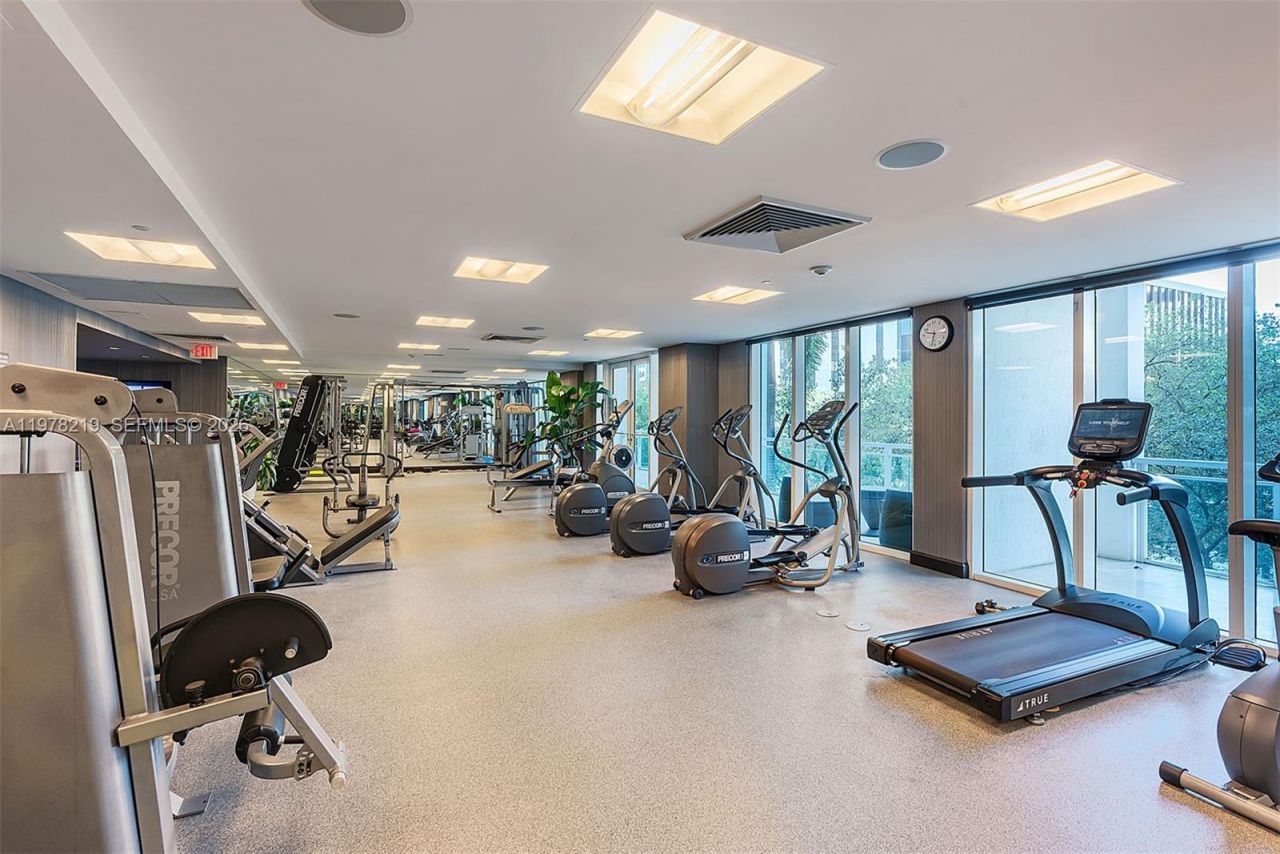 951 Brickell Ave , Unit 1711, Miami, FL 33131 Photo