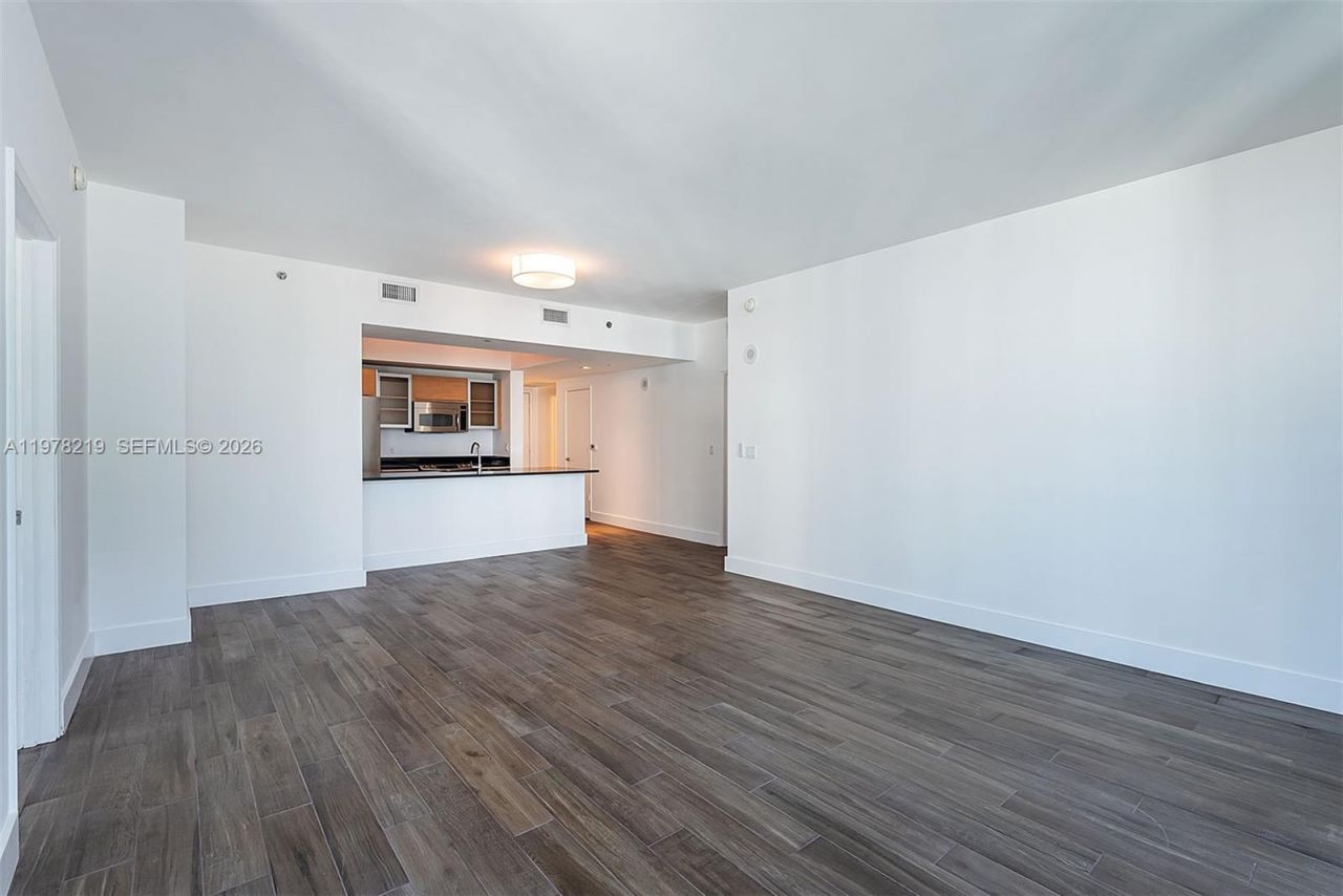 951 Brickell Ave , Unit 1711, Miami, FL 33131 Photo