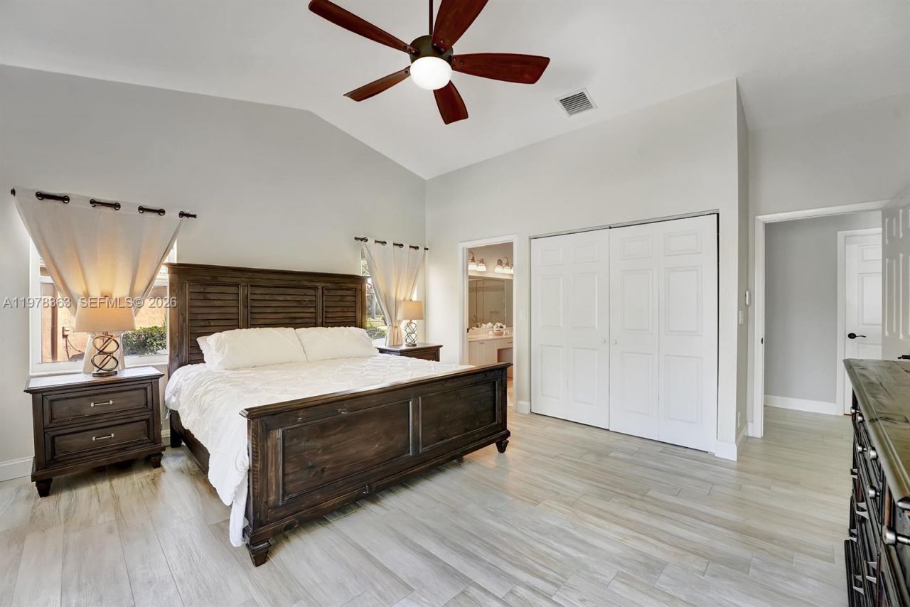 3833 Cypress Lake Dr , Lake Worth, FL 33467 Photo