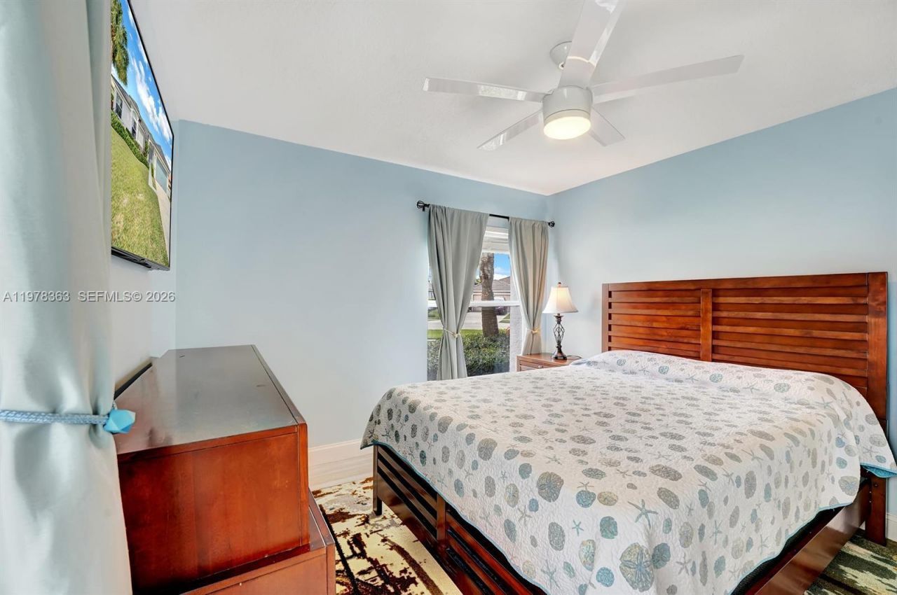 3833 Cypress Lake Dr , Lake Worth, FL 33467 Photo