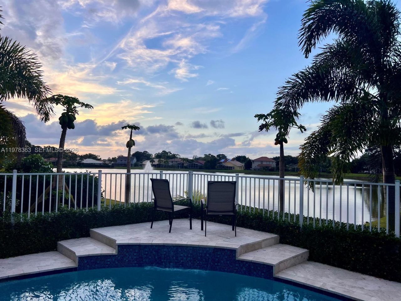 3833 Cypress Lake Dr , Lake Worth, FL 33467 Photo