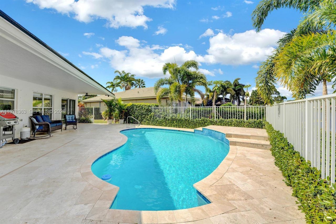 3833 Cypress Lake Dr , Lake Worth, FL 33467 Photo