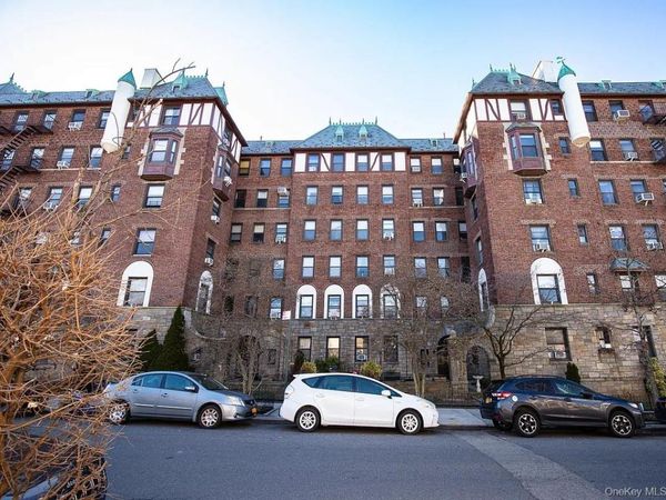 7720 Austin Street , Unit 2E, Forest Hills, NY 11375