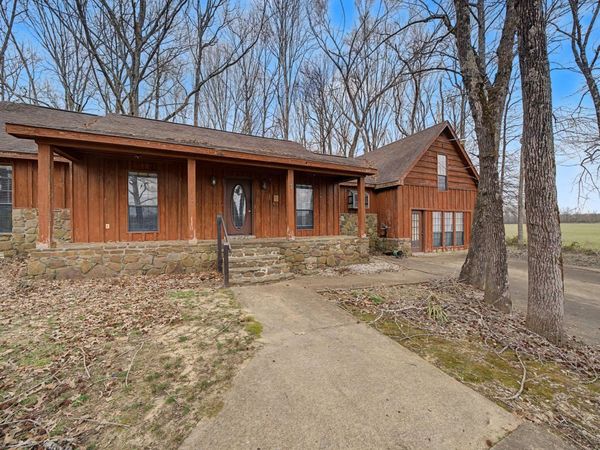 60 County Road 302, Walnut, MS 38683