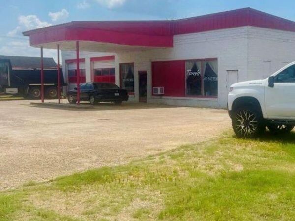 207 S Church St., Okolona, MS 38860