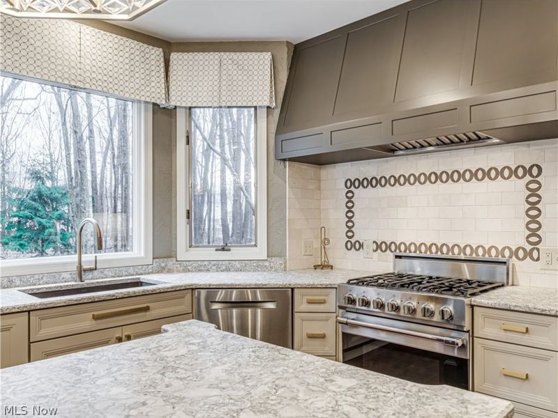 5752 Bridgewater Boulevard, Hudson, OH 44236 Photo 5