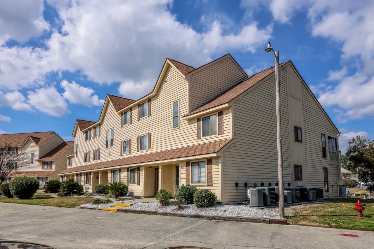 510 Fairwood Lakes  Photo 21